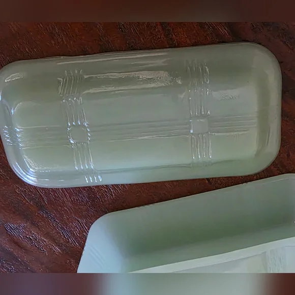 Elegant Jadite Butter Dish - Picture 3 of 4